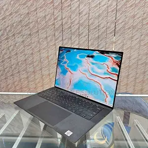 Laptop Dell Precision 5550 4GB Intel Core i9 SSD 512GB