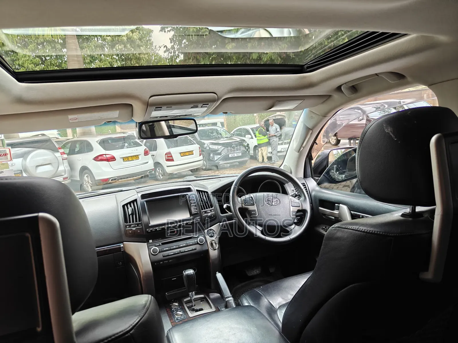 Toyota Land Cruiser 4.5 V8 VXR 2011 Gray