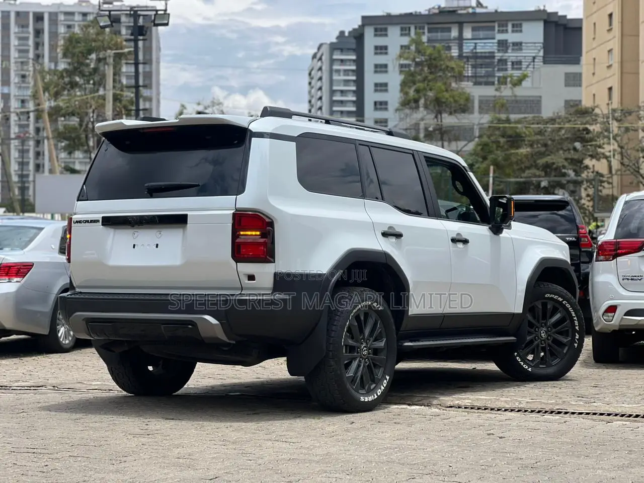 Toyota Land Cruiser Prado 2024 White