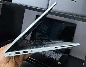 Laptop HP EliteBook 830 G7 16GB Intel Core i7 SSD 512GB