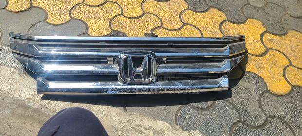 Honda Stepwagon Grill