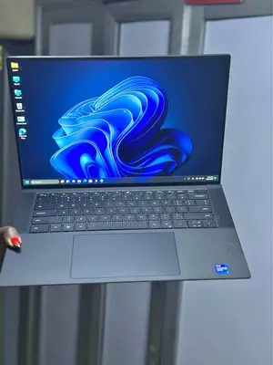 Laptop Dell Precision 5570 16GB Intel Core i7 SSD 512GB