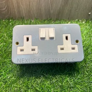 Metallic Twin Socket Unique Mts4c