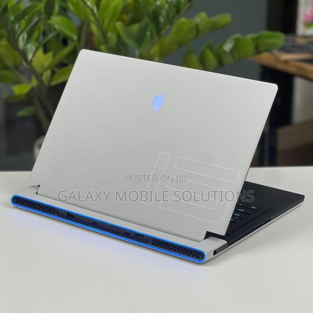 Laptop Alienware M17x R2 8GB Intel Core i9 SSD 1T - thumbnail 2