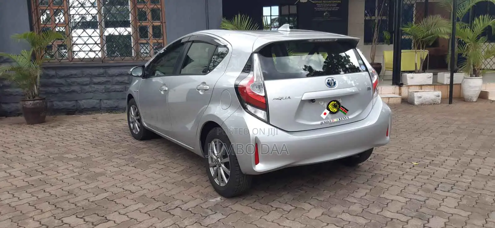 Toyota Aqua 2017 Silver