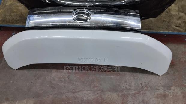 Daihatsu Move New Model Bonnet - main view