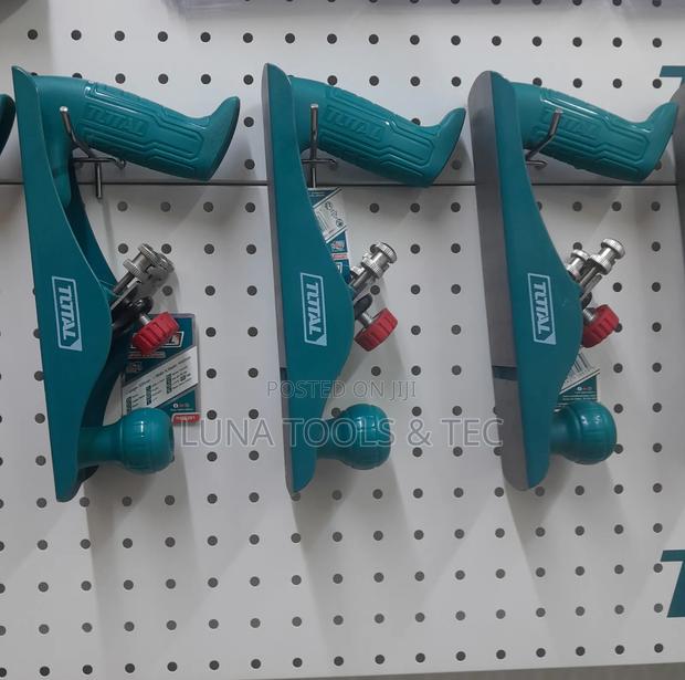 Total Hand Planer 235mm With Blades
