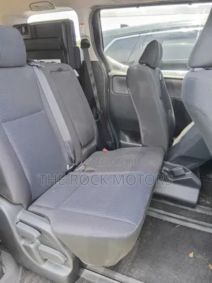 Toyota Noah 2019 Silver
