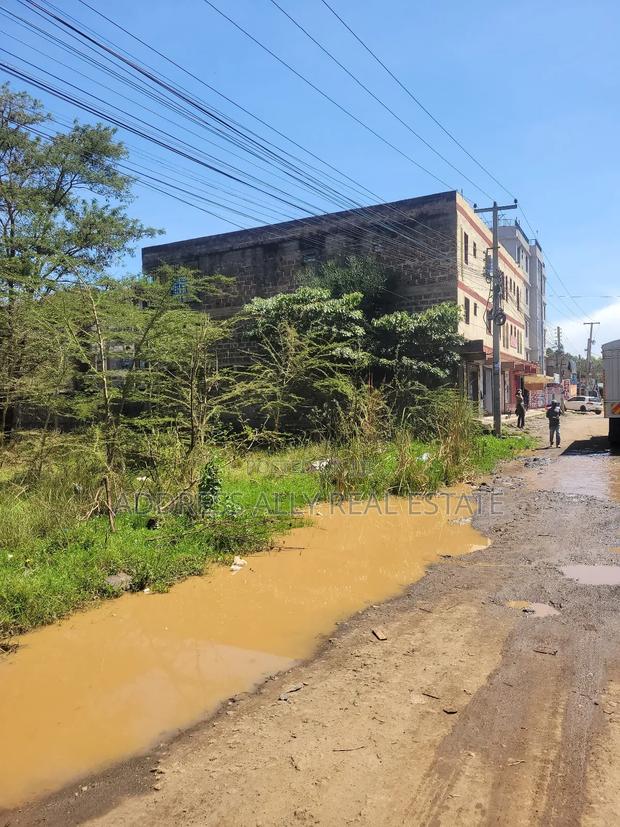 Prime Commercial 100 X 100 Plot for Sale - thumbnail 5