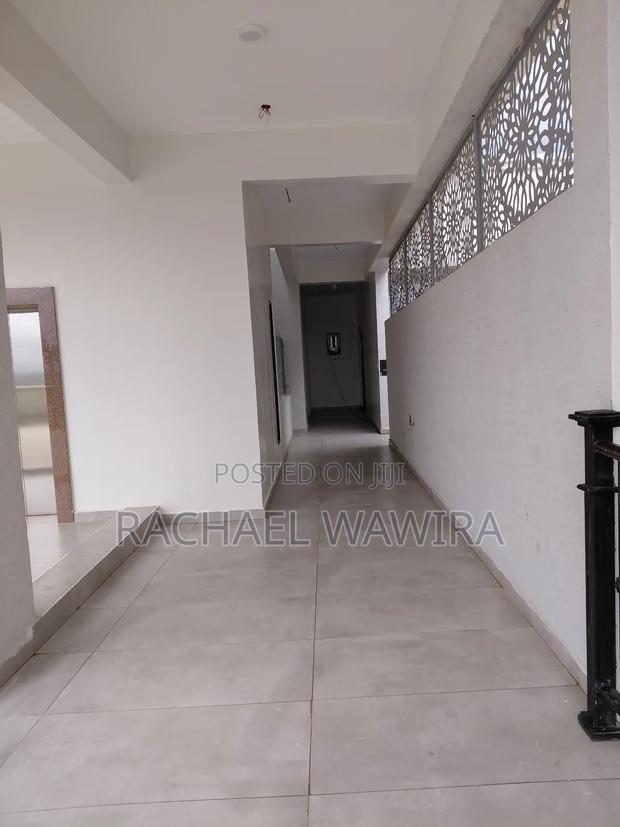 4bdrm Duplex in Gm, Spring Valley for sale - thumbnail 5