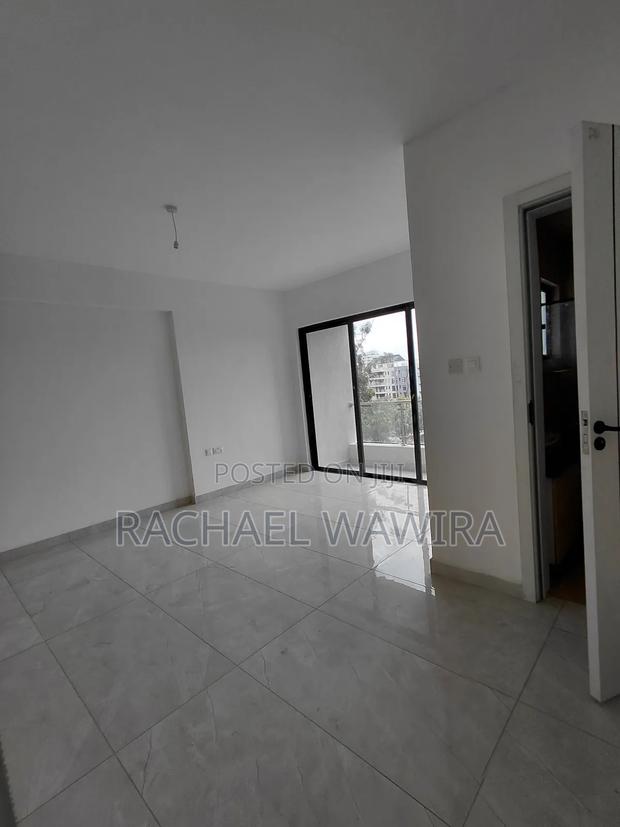 4bdrm Duplex in Gm, Spring Valley for sale - thumbnail 8