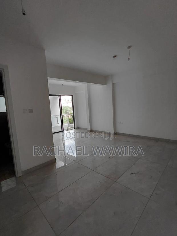 4bdrm Duplex in Gm, Spring Valley for sale - thumbnail 12