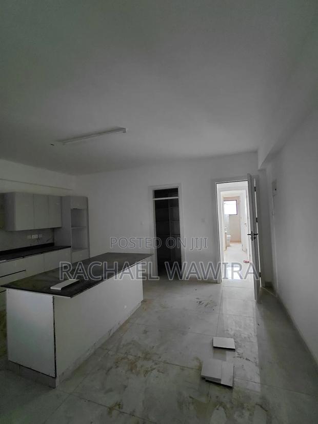 4bdrm Duplex in Gm, Spring Valley for sale - thumbnail 20