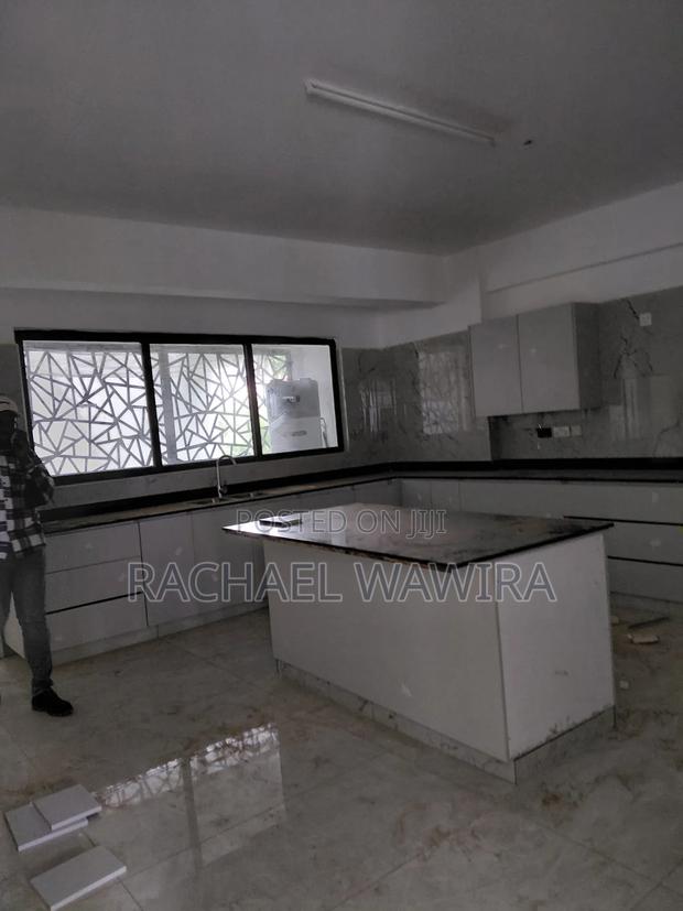 4bdrm Duplex in Gm, Spring Valley for sale - thumbnail 21