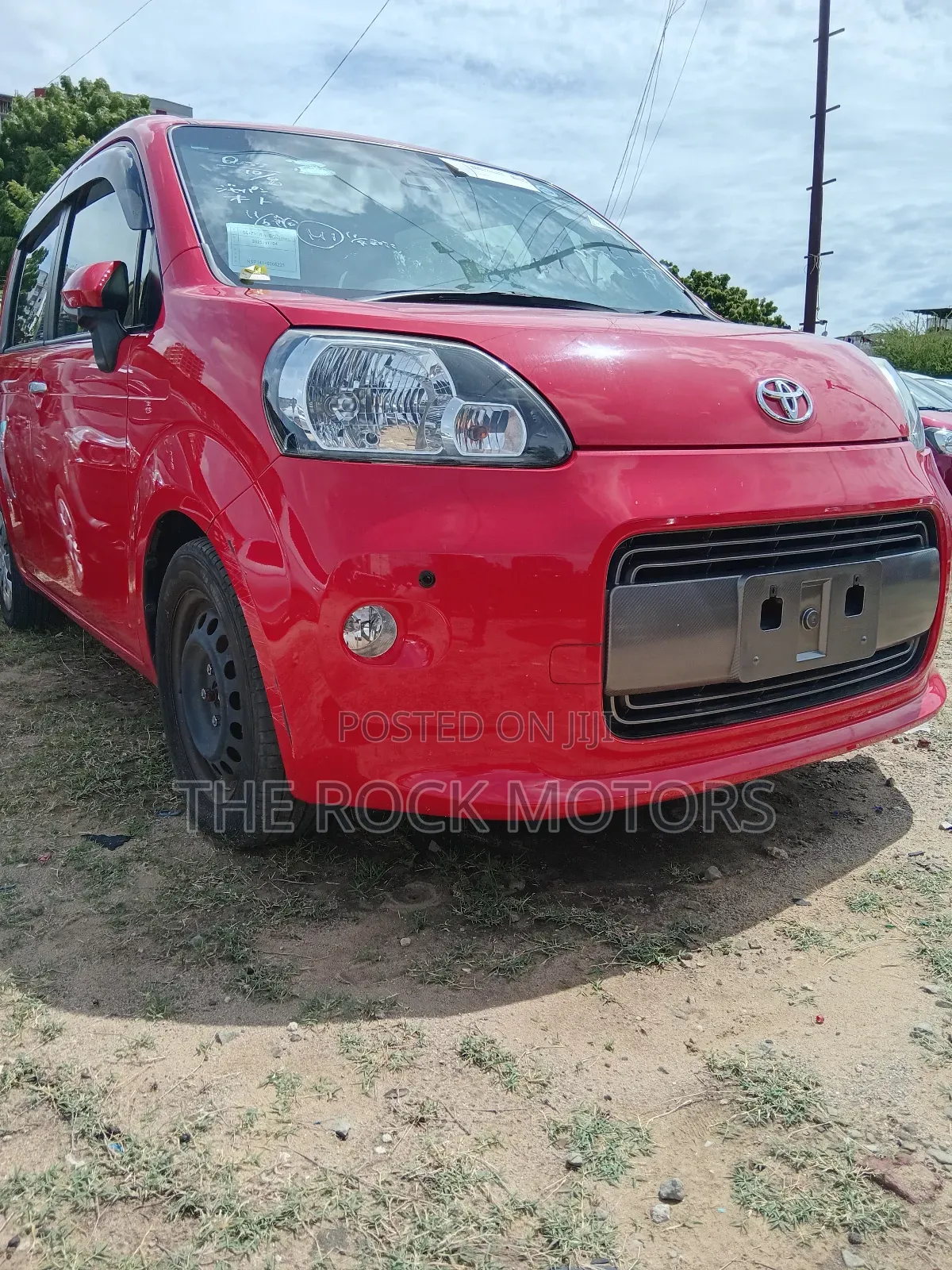Toyota Porte 2019 Red