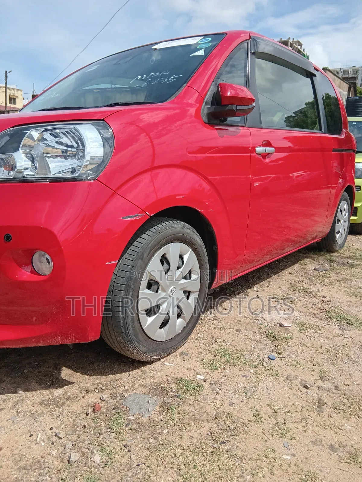 Toyota Porte 2019 Red