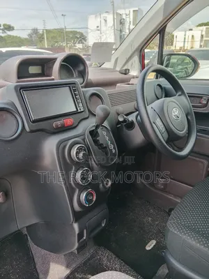 Toyota Porte 2019 Red