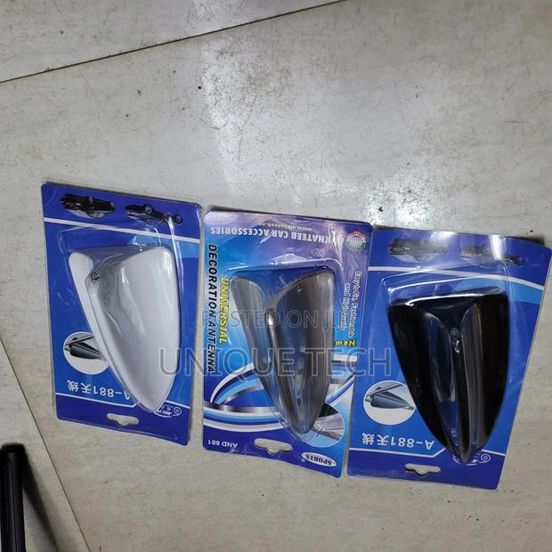 Universal Dummy Shark Fin Antenna - thumbnail 3