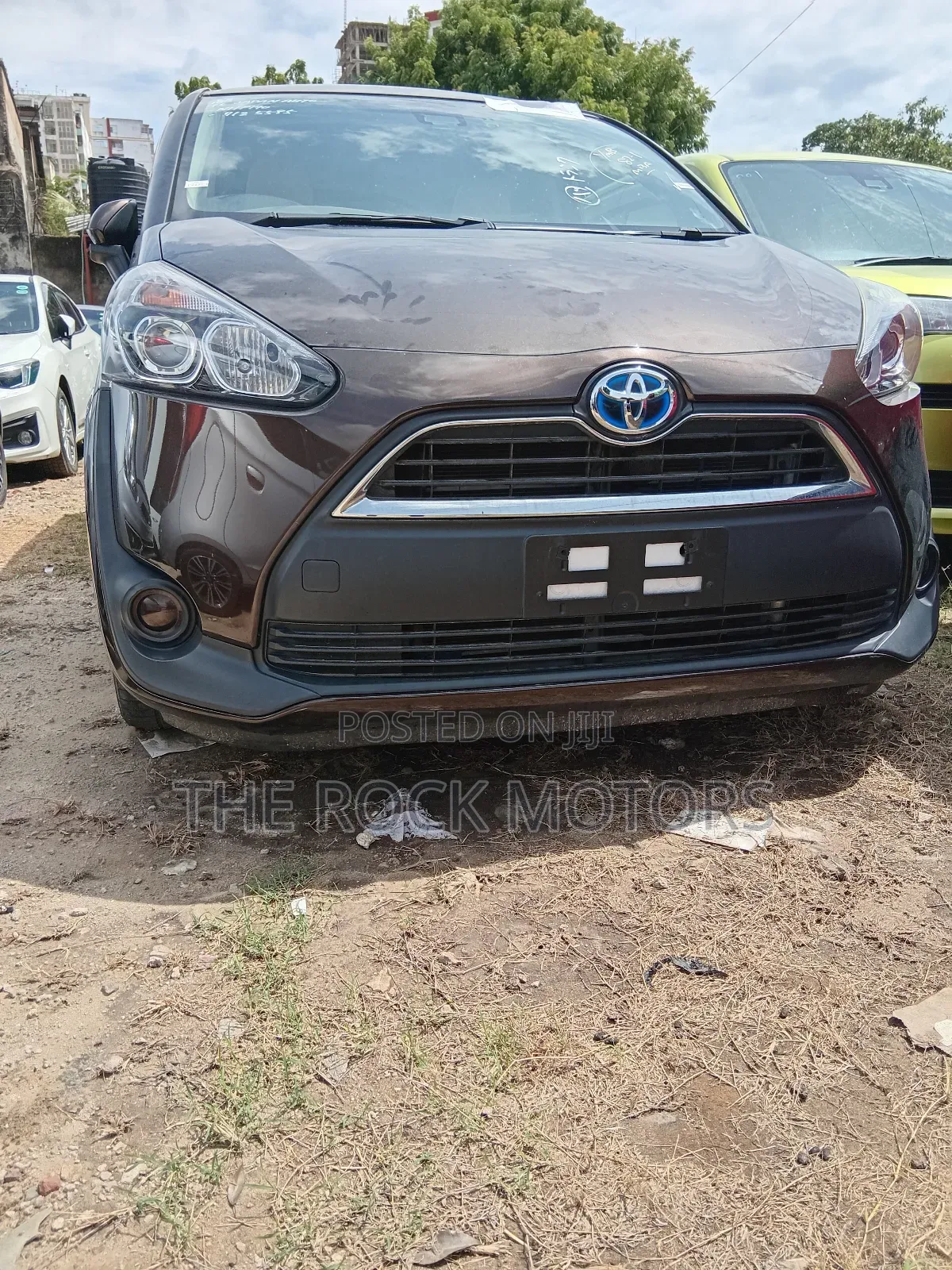 Toyota Sienta 2019