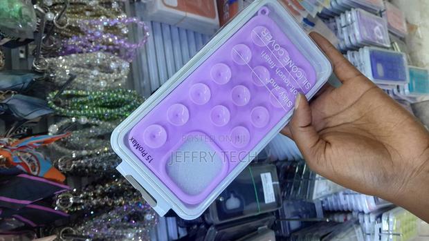 Simme Suction Cup (Octobuddy) Silicone Case for iPhone 15 Pro Max - thumbnail 3