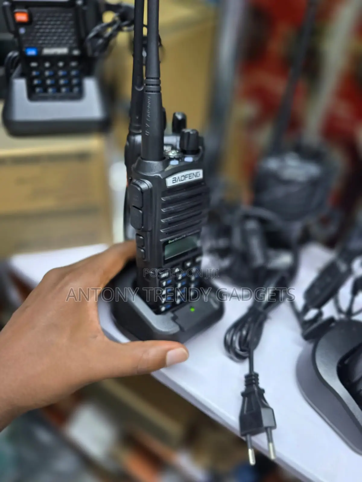 Baofeng Uv-82 Dual Band Walkie Talkie Vhf/Uhf Two-way Radio