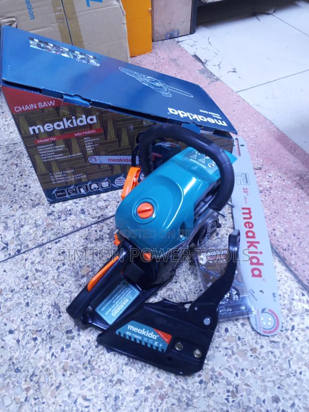Heavy-Duty Meakida Power Chainsaw - main view