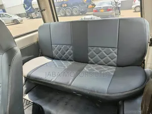 Daihatsu Rocky Wagon 1989 Beige