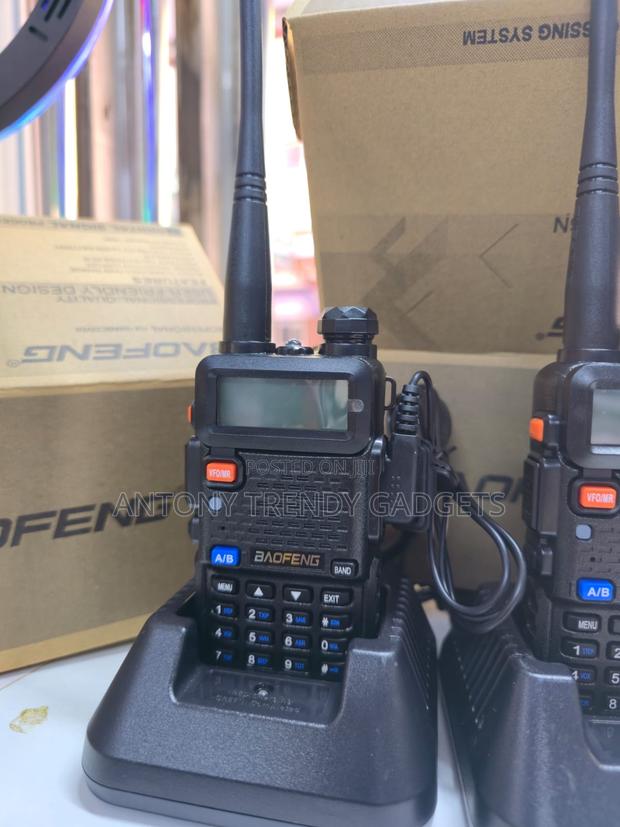 Baofeng Uv-5r 5w Long Range Dual Band Handheld Radio