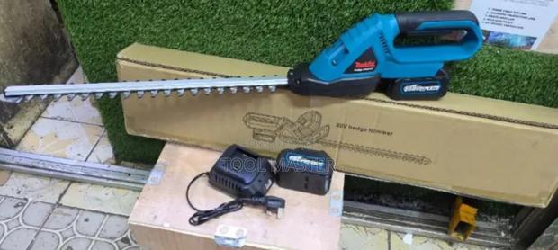 Cordless Hedge Trimmer /98v Makita Rechargeable Hedge Trimmer - thumbnail 2