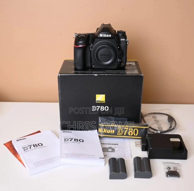 Nikon D780 Full Frame-Perfect Condition - main view