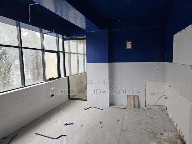 Prime 20 SQM Commercial Space to Let – Covo Lavington | Window Front | - thumbnail 4