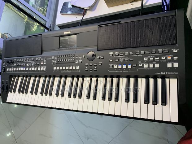 Yamaha PSR Sx 600 - thumbnail 2