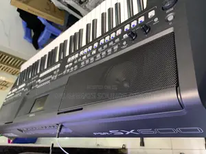 Yamaha PSR Sx 600