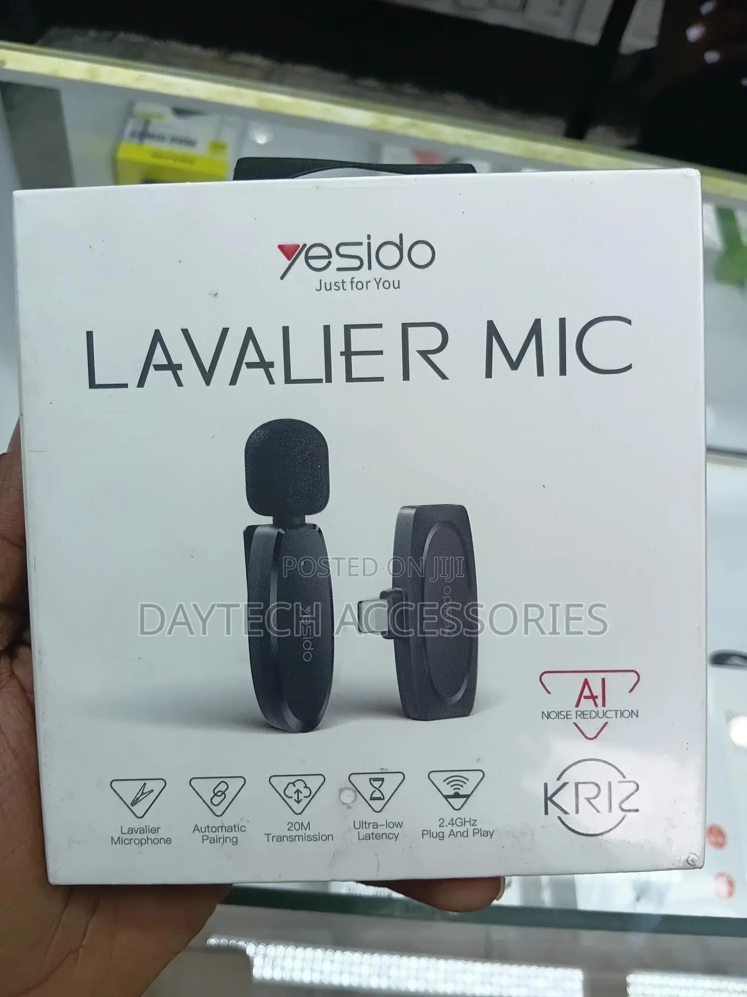 Yesido Kr12 Single Lavalier Mic Universal for Lightning Phones.