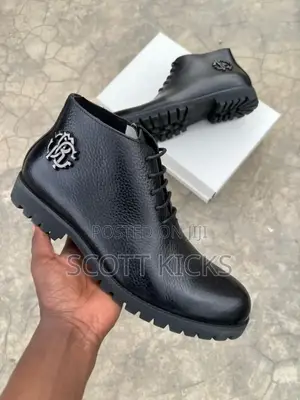 Roberto Cavalli(Rc Boots)
Leather