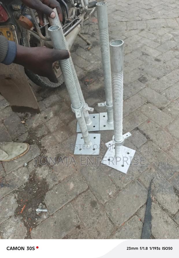Base Jacks for Scaffolding - main view