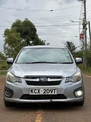 Subaru Impreza 2.0i 4-dr 2013 Silver