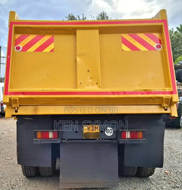 Tata Tipper Dump Truck 2022 White - thumbnail 5