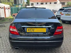 Mercedes-Benz C200 2012 Black