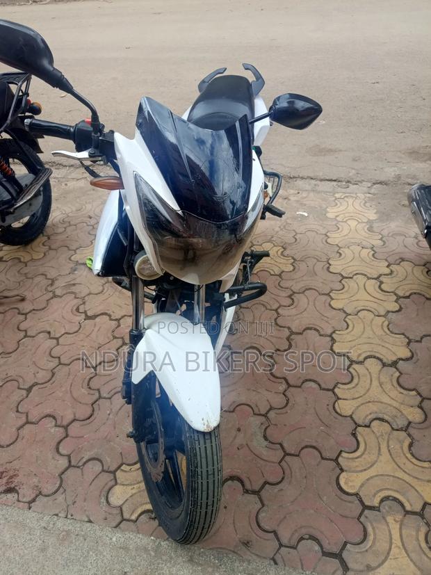 TVS Apache 160 4V 2020 White - thumbnail 3