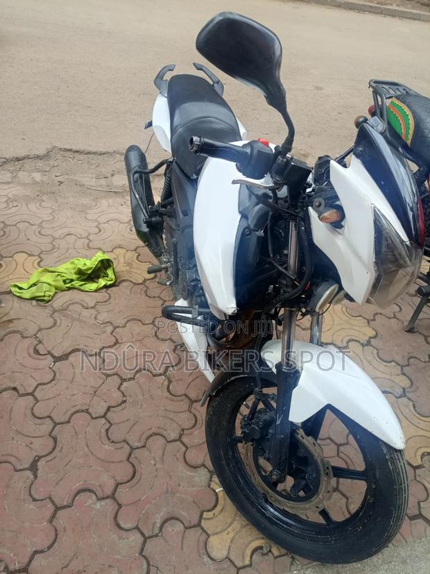 TVS Apache 160 4V 2020 White - thumbnail 4