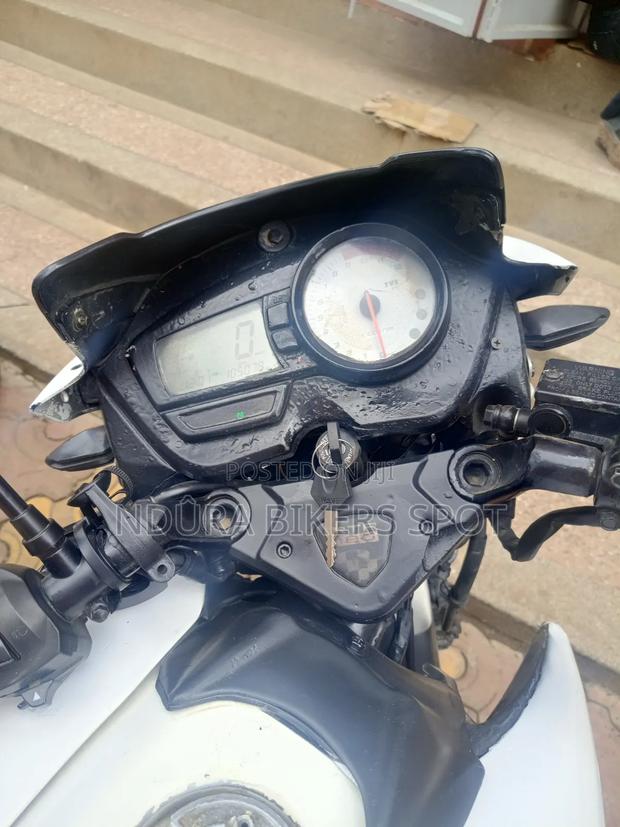 TVS Apache 160 4V 2020 White - thumbnail 6