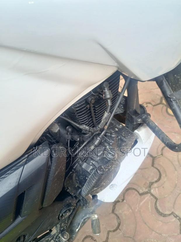 TVS Apache 160 4V 2020 White - thumbnail 7