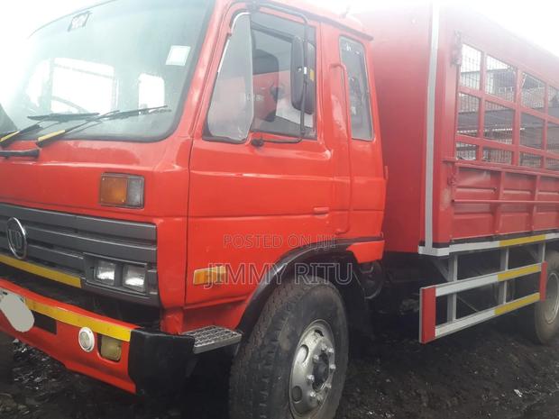Nissan Diesel (Ud) 1996 Red - thumbnail 4