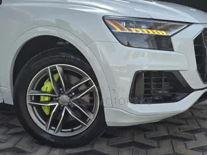 Audi Q8 3.0T Premium AWD quattro 2019 White