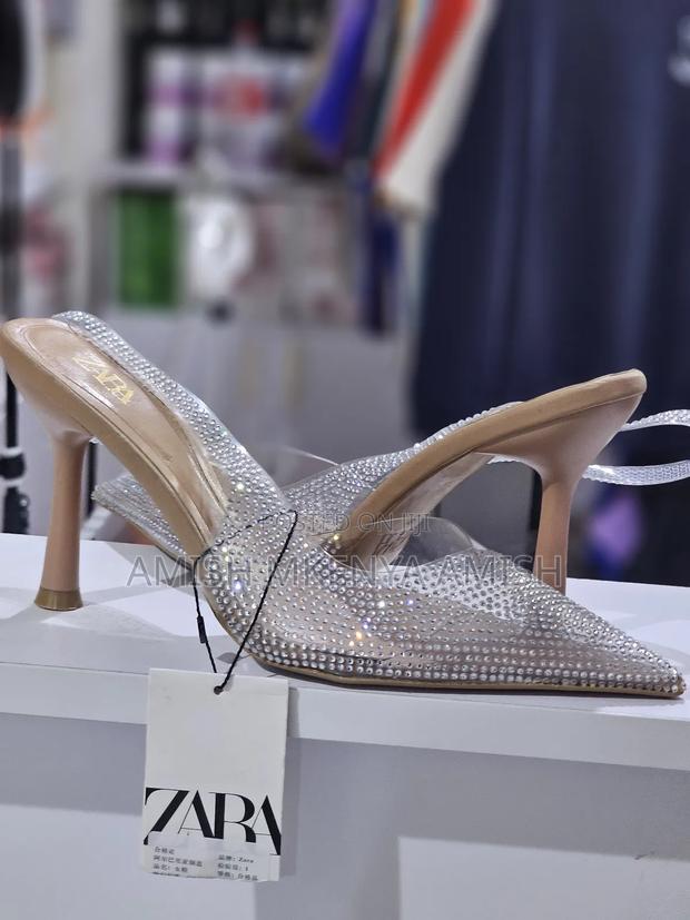 Shoes for Elegant Ladies - main view