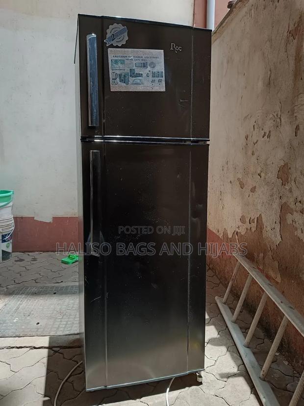 Roach 200l Fridge - main view