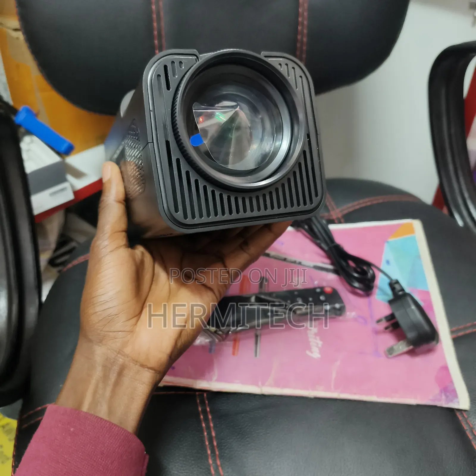 Smart Resolution Projectors With Remote and Power Adaptor