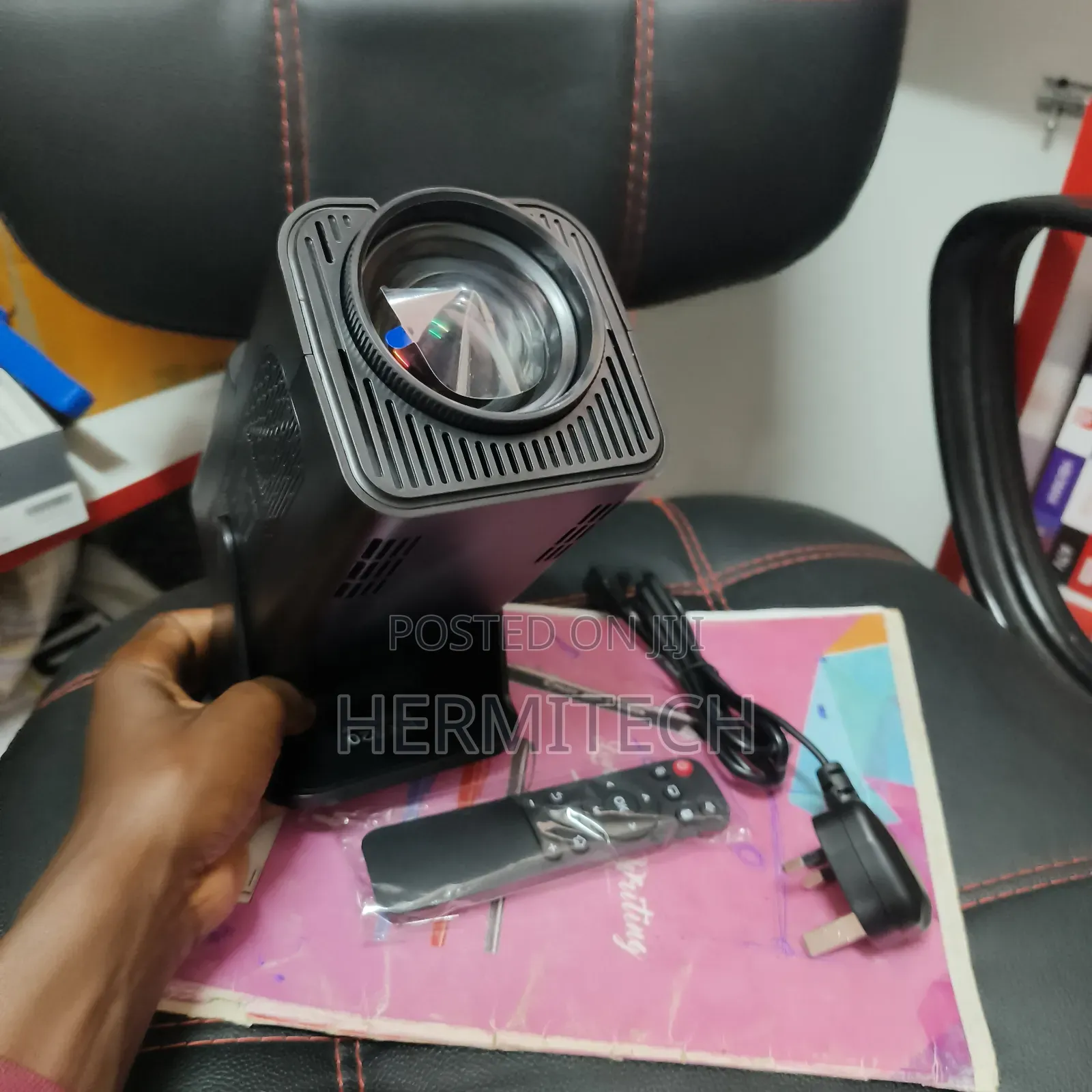 Smart Resolution Projectors With Remote and Power Adaptor