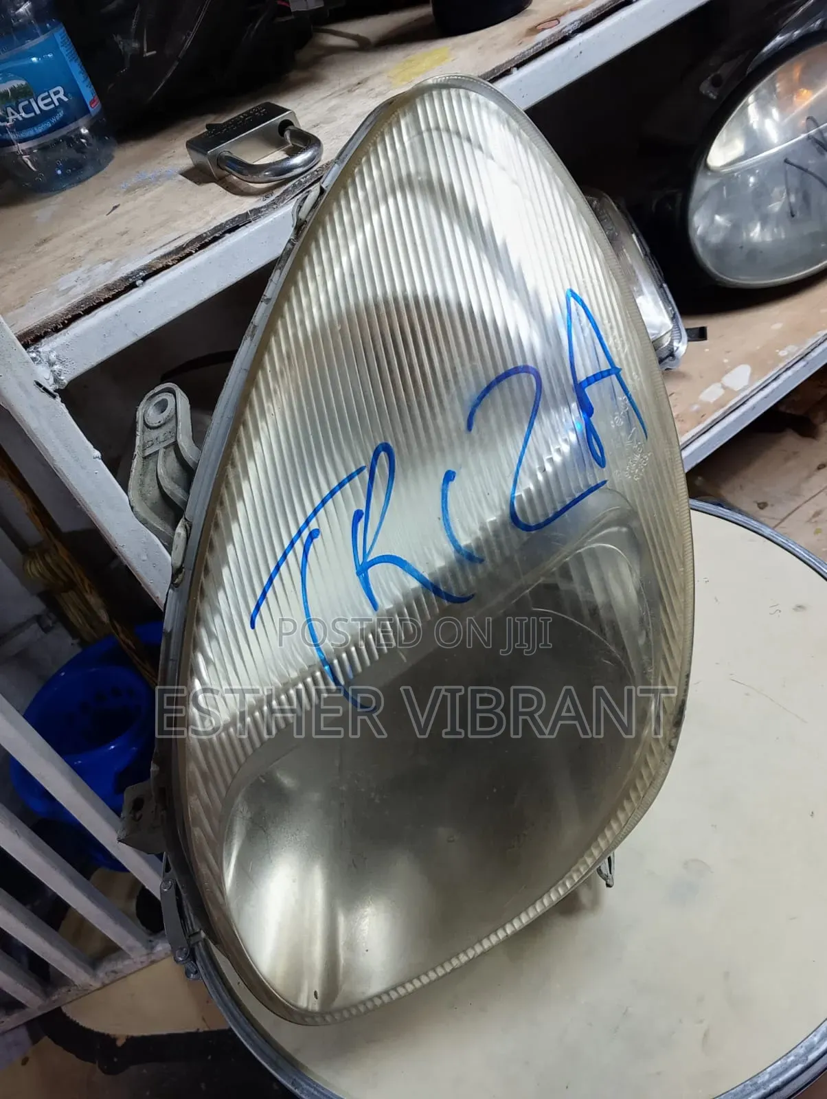 Toyota Duet Headlight